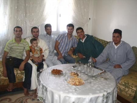 voila ali et nourdin et yassin et simo et youness et mon neveu saad
